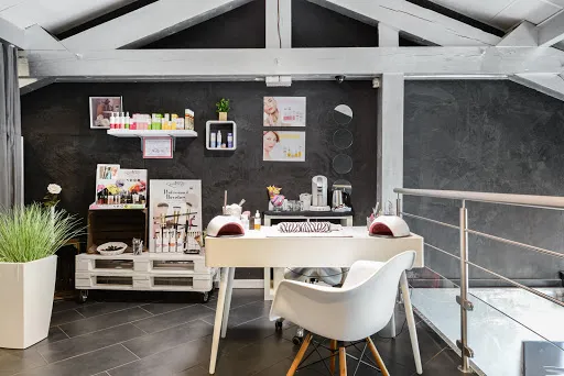 Camille R Esthétique Ongles à Andrézieux-Bouthéon