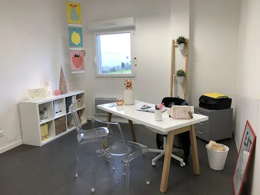 ESCOT CLÉMENCE - DIÉTÉTICIENNE NUTRITIONNISTE à Andrézieux-Bouthéon