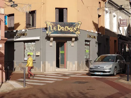 Le Dolmen Andrézieux-Bouthéon à Andrézieux-Bouthéon